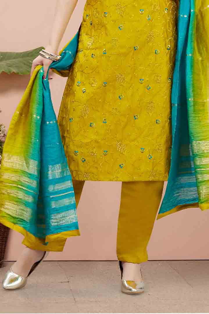 Yellow Kurta Set with Dual-Tone Dupatta