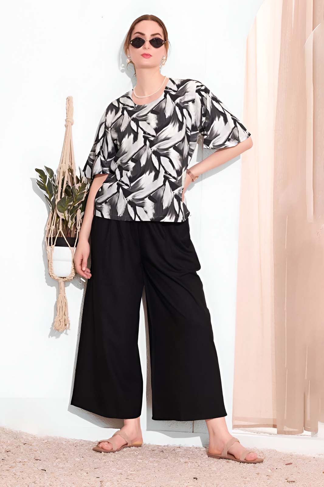 Black & White Leaf Print Co-ord Set in Soft Rayon